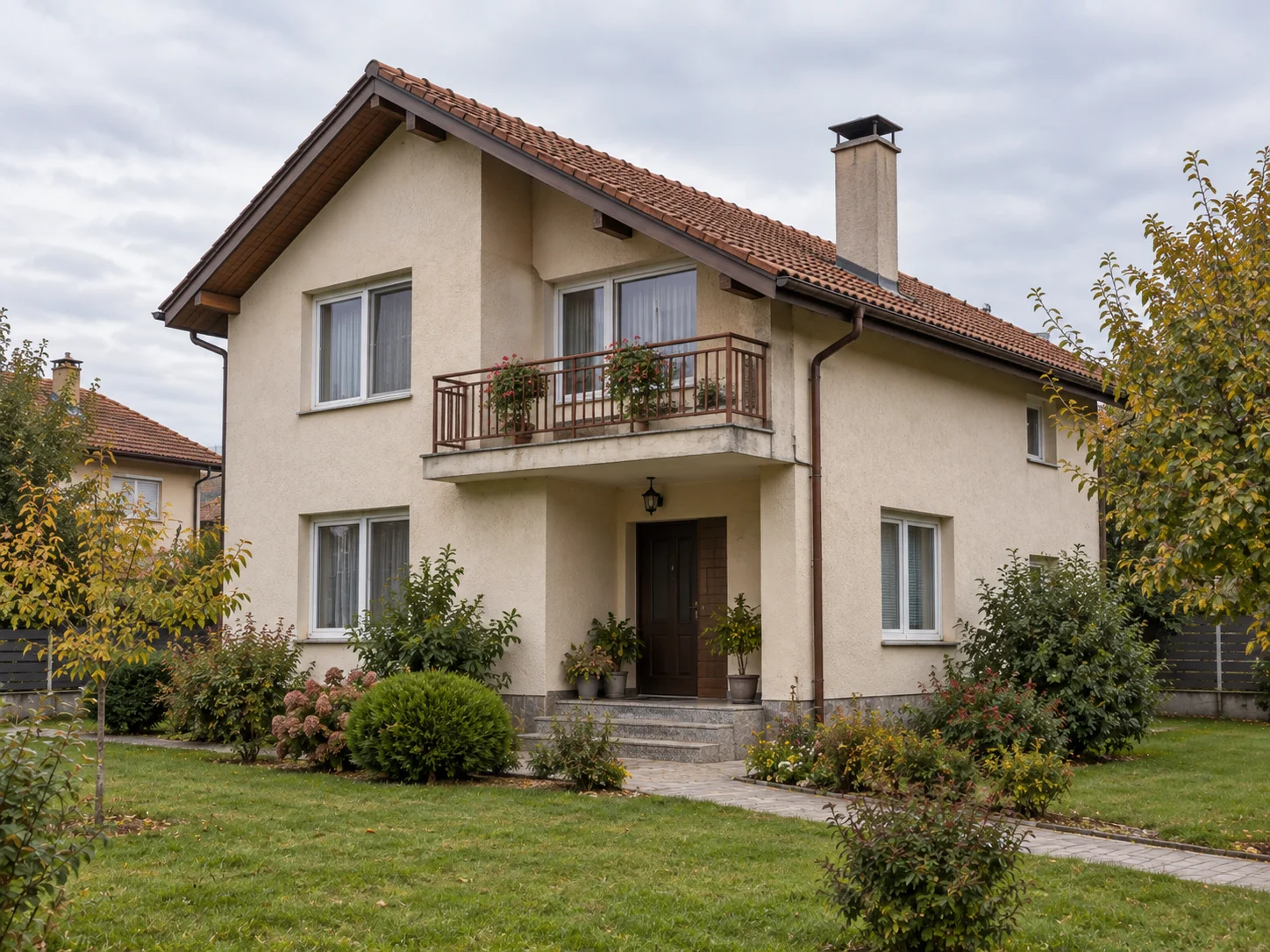 Дом 2 — съществуваща къща, 180 m²